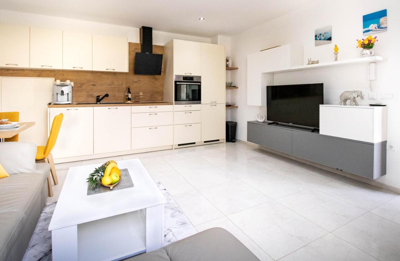 Apartment Juric Pula Buitenkant foto